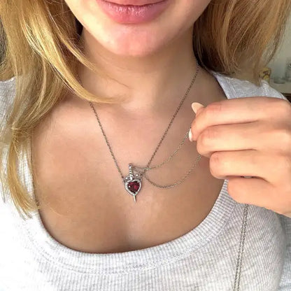 Colar Namorados Coração & Espada by bellaglan