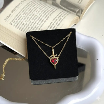 Colar Namorados Coração & Espada by bellaglan